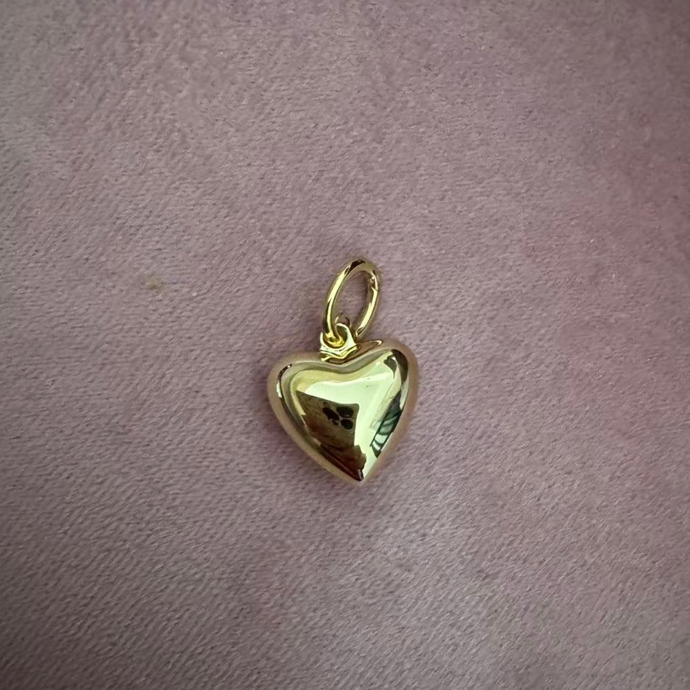 Roxanne Assoulin The Mini Puffy Heart Charms Gold - Picture 2 of 2